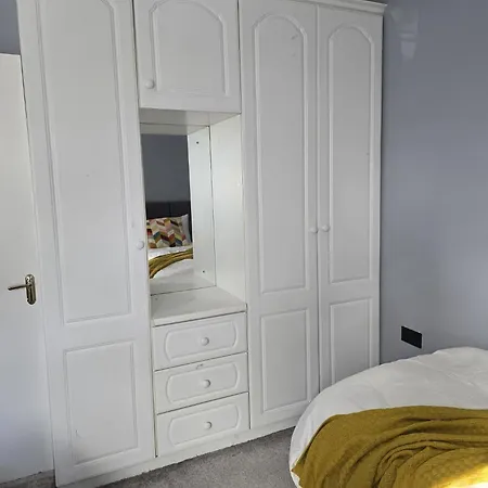 1 Minute To Everywhere! Centre Apartamento